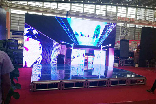 星空游戏 与您一起玩嗨2016深圳国际光博会