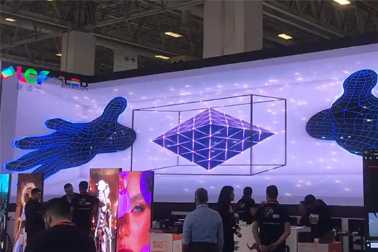 闪耀全球！星空游戏LED屏惊艳亮相土耳其广告展，引领LED视显应用创新